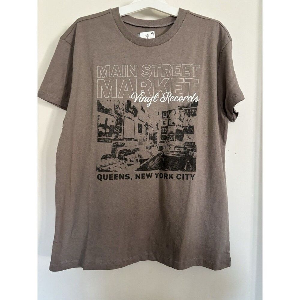 Main Street Market Vinyl Records Queens NYC Graphic Tee Women’s Taupe Small